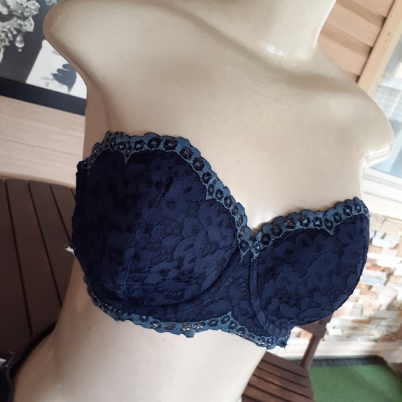 Victoria's Secret lined balconet Bra Size 32DD - Picture 1 of 8